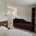 Ca' *